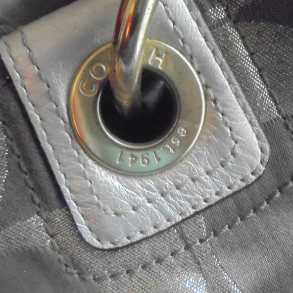 Coach Satchel - Picture 4 of 11